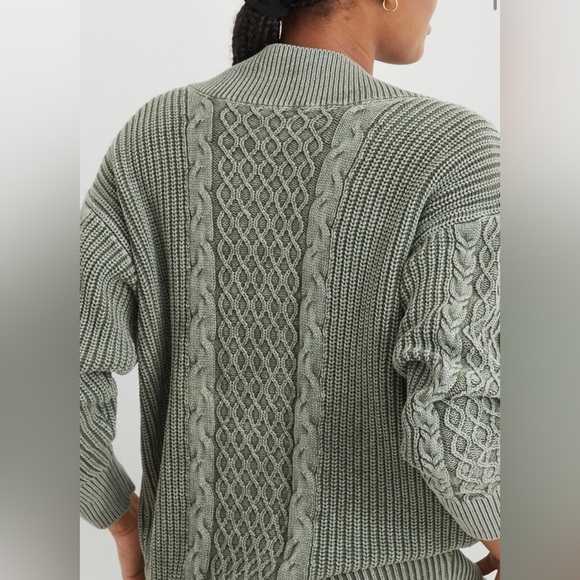 AERIE Pullover V-Neck Cable Knit Sweater - Picture 4 of 10